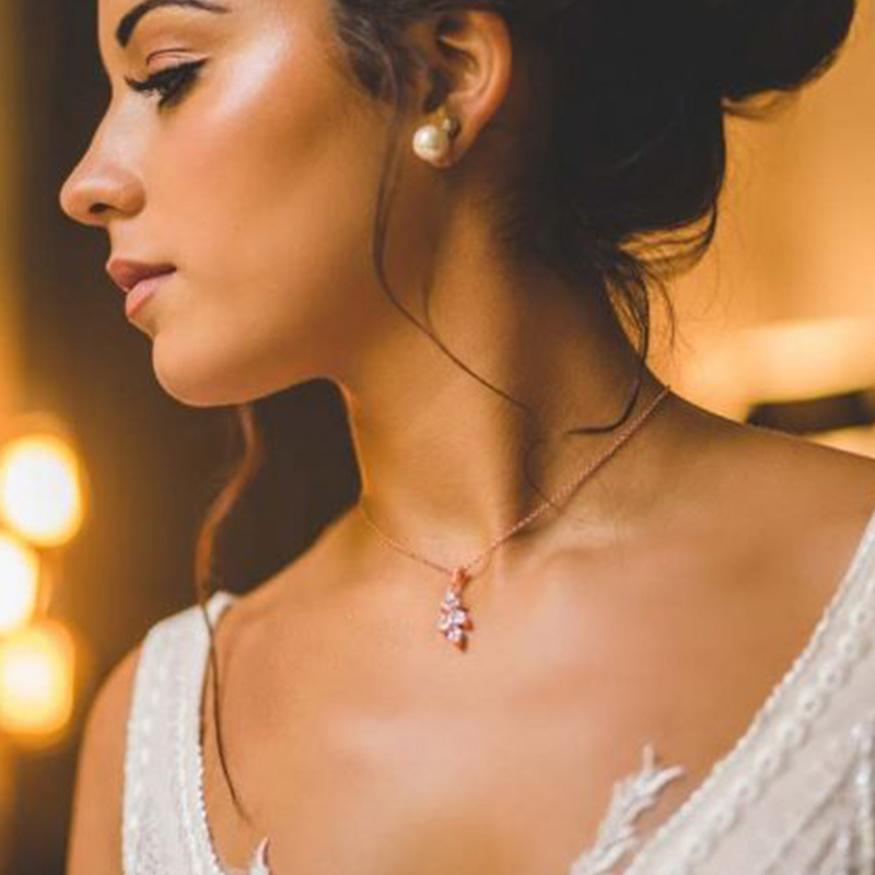 จี้ห้อยหลังประดับเพชร โซ่เส้นเ - Body Jewelry For Backless Dress บทวิจารณ์และราคา