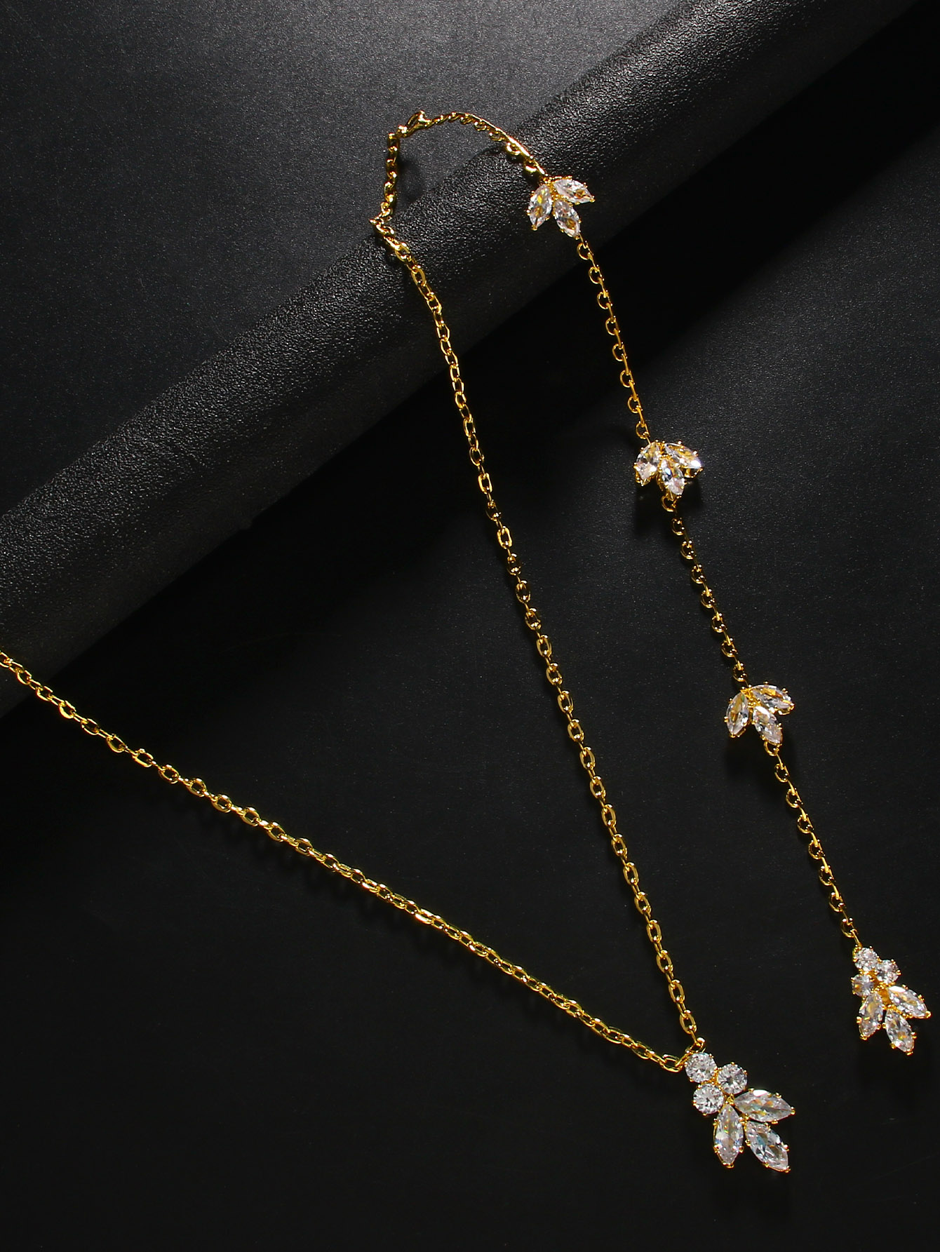 จี้ห้อยหลังประดับเพชร โซ่เส้นเ - Body Jewelry For Backless Dress บทวิจารณ์และราคา
