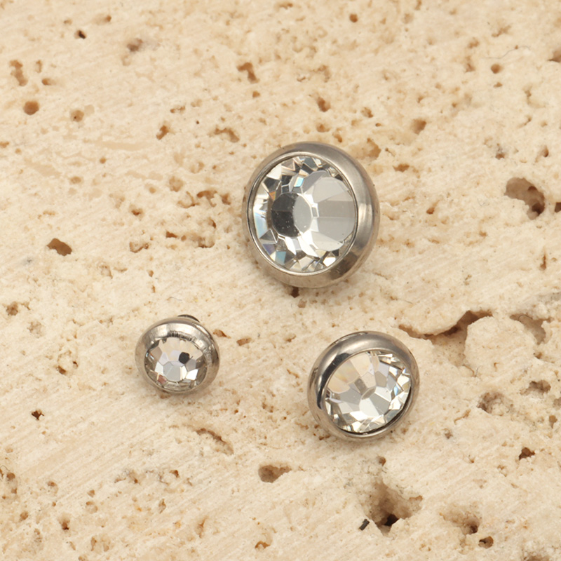 ต่างหูไทเทเนียม ASTM F136 แบบโ - Body Jewelry Dermal บทวิจารณ์และราคา